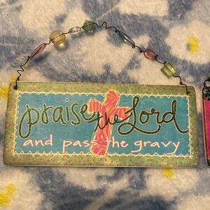 2 fun signs - like new